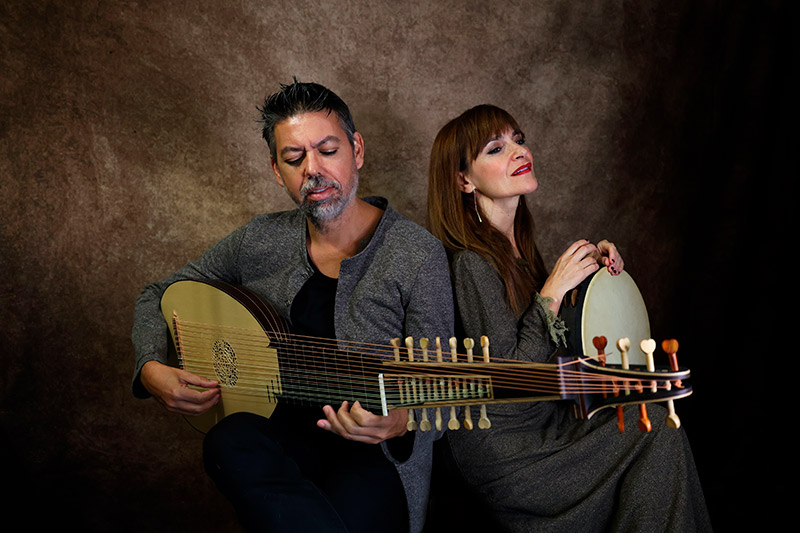 Emilio Villalba y Sara (dúo)